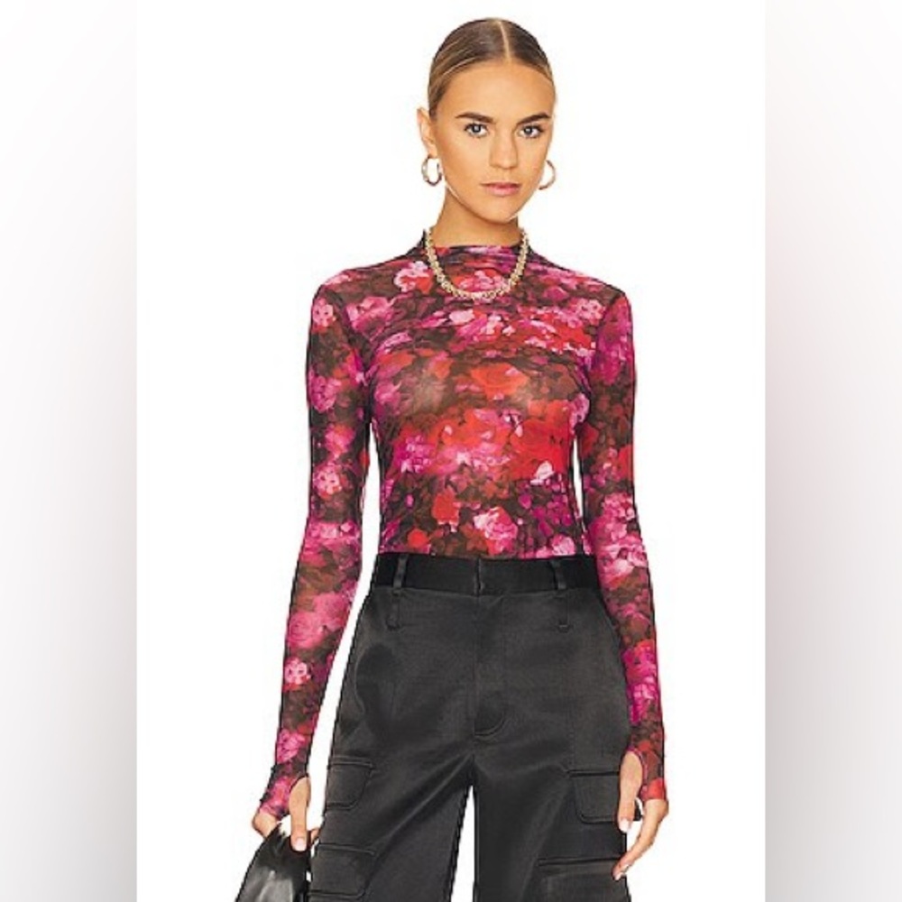 Steve Madden Zelda Top